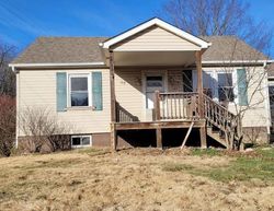 Foreclosure Listing in WALKER RD TROY, MO 63379