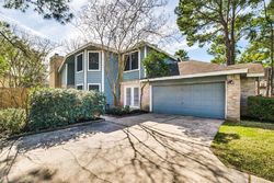  Lake Crystal Dr, Houston TX