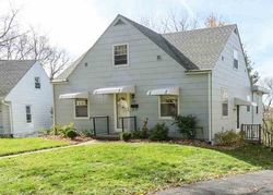 Foreclosure Listing in CHEROKEE DR DUBUQUE, IA 52003