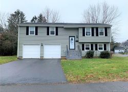 Foreclosure Listing in BLUE BELL LN MIDDLETOWN, CT 06457