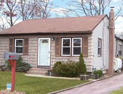 Foreclosure Listing in 16TH ST WEST BABYLON, NY 11704