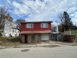 Foreclosure Listing in CENTER AVE BURGETTSTOWN, PA 15021