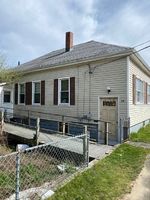 Foreclosure Listing in BUTTONWOOD RD SOUTH DARTMOUTH, MA 02748