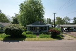 Foreclosure Listing in W PIKE ST VEVAY, IN 47043
