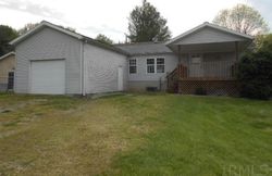 Foreclosure Listing in S 10TH ST ROCKPORT, IN 47635