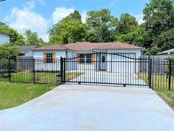 Foreclosure in  ONSLOW ST Houston, TX 77016