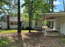Foreclosure Listing in S MAIN ST RED SPRINGS, NC 28377