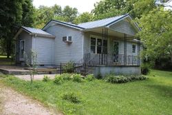 Foreclosure Listing in SEGAL RD BROWNSVILLE, KY 42210