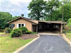 Foreclosure Listing in S 200 E WINAMAC, IN 46996