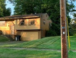 Foreclosure in  RED FOX RUN DR NW Warren, OH 44485