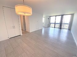 Foreclosure Listing in GRAND CENTRAL PKWY APT 24B FLORAL PARK, NY 11005