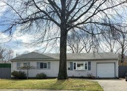 Foreclosure in  ELLEN ST Bay Shore, NY 11706