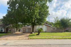  Lynbrook Dr, Houston TX