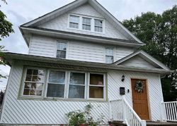  Oak Ave, Hempstead NY