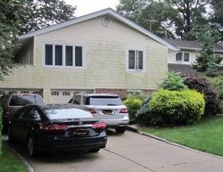 Foreclosure Listing in TANNERS RD GREAT NECK, NY 11020