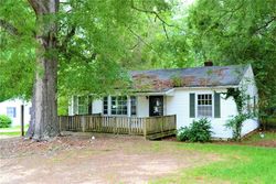 Foreclosure Listing in PINEWOOD CIR ABBEVILLE, SC 29620