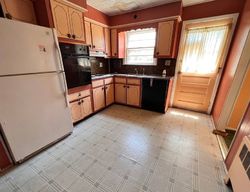 Foreclosure Listing in MOTOR AVE FARMINGDALE, NY 11735