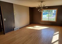 Foreclosure Listing in 7TH AVE SW DICKINSON, ND 58601