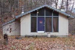 Foreclosure Listing in HENDERSON RD JAMAICA, VT 05343