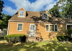 Foreclosure Listing in FRANCES BLVD HOLTSVILLE, NY 11742