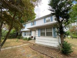 Foreclosure Listing in STRATFIELD RD FAIRFIELD, CT 06825