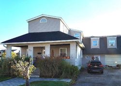 Foreclosure Listing in BAYVIEW AVE BABYLON, NY 11702