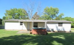 Foreclosure Listing in S CRAIG AVE EVANSVILLE, IN 47712