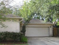  N Circle Dr, Houston TX