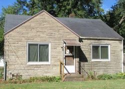 Foreclosure Listing in OAK ST BATTLE CREEK, MI 49037