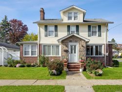 Foreclosure Listing in SPRUCE ST WEST HEMPSTEAD, NY 11552