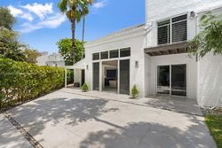  S Oak Haven Cir, Miami FL