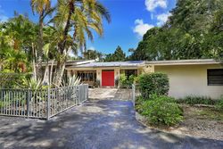  Sw 69th Ave, Miami FL