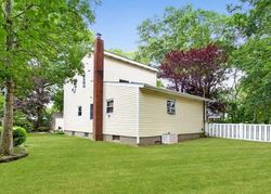 Foreclosure Listing in LOCUST DR NESCONSET, NY 11767