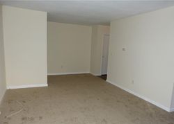 Foreclosure Listing in SECORA RD APT H13 MONSEY, NY 10952