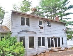 Foreclosure Listing in CEDAR RIDGE LN HUNTINGTON STATION, NY 11746