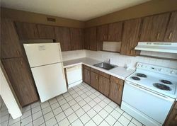 Foreclosure Listing in HERITAGE VLG # B SOUTHBURY, CT 06488