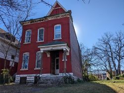 Foreclosure Listing in LABADIE AVE SAINT LOUIS, MO 63115