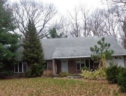  Berkshire Ct, Huntington Station NY