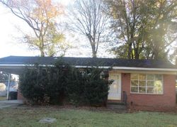 Foreclosure Listing in BERKSHIRE RD PORTSMOUTH, VA 23701