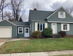 Foreclosure Listing in DOUGLAS RD WICKLIFFE, OH 44092