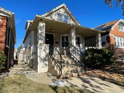 Foreclosure in  W WAVELAND AVE Chicago, IL 60641