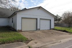 Foreclosure Listing in W BROAD ST FREEPORT, TX 77541