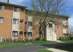 Foreclosure Listing in CEDAR CT APT 13 VERNON HILLS, IL 60061