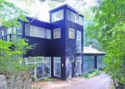 Foreclosure Listing in HARBOR RD UNIT D COLD SPRING HARBOR, NY 11724