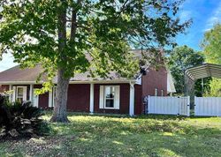 Foreclosure Listing in PERNECIA AVE GREENWELL SPRINGS, LA 70739