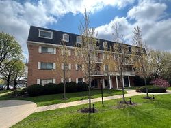 Foreclosure Listing in WESLEY AVE APT 1 OAK PARK, IL 60302