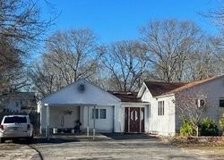 Foreclosure Listing in BROOKFIELD AVE CENTER MORICHES, NY 11934