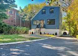  Lufberry Ln, Norwalk CT