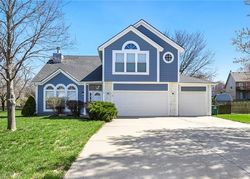 Foreclosure in  NE APPLEWOOD CIR Lees Summit, MO 64086