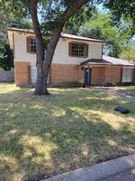 Foreclosure Listing in WILLOWBEND ST HUNTSVILLE, TX 77320